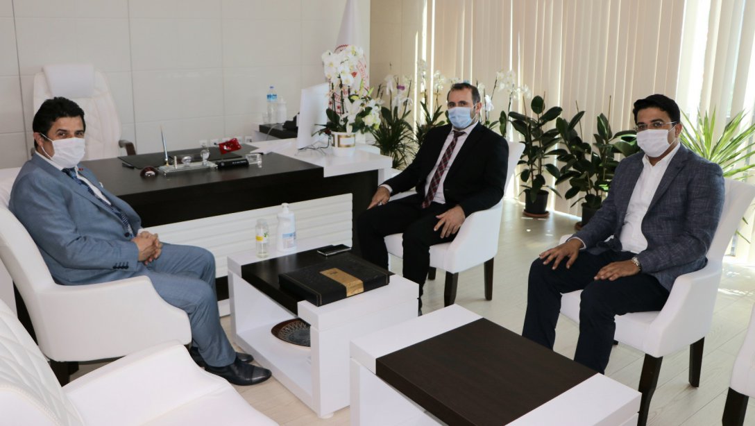 Yalova Belediye Başkan V. Mustafa Tutuk ve Başkan Yardımcısı Ahmet Sarıduman'dan Hayırlı Olsun Ziyareti