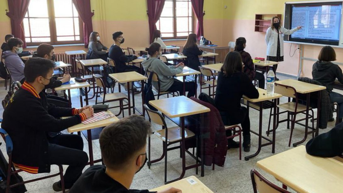 Yüz Yüze Eğitim ve Sınavların Yapılmasına İllerin Salgın Koşullarına Göre 2 Mart'ta Başlanacak