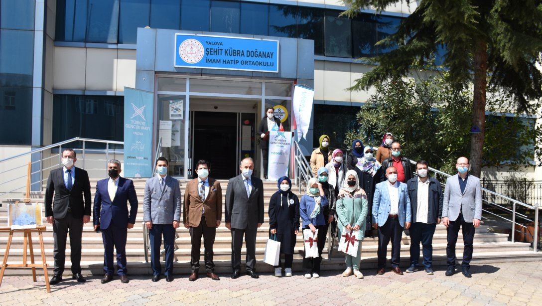 Çizimlerle 40 Hadis Resim Yarışması Ödül Töreni Gerçekleşti