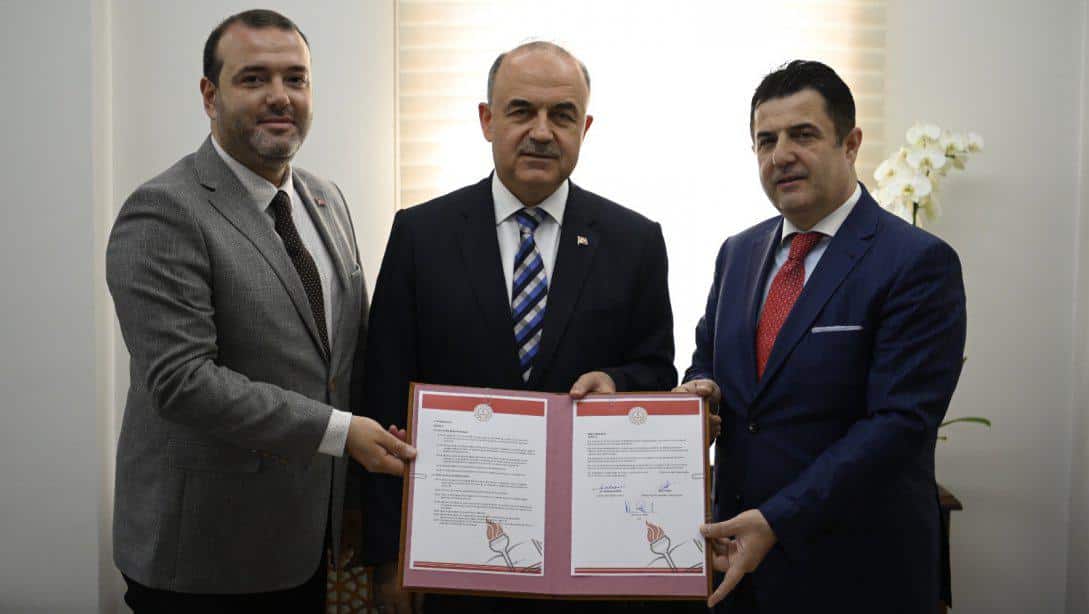 MÜDÜRLÜĞÜMÜZ İLE ESNAF VE SANATKÂRLAR ODASI ARASINDA EĞİTİMDE İŞ BİRLİĞİ PROTOKOLÜ İMZALANDI