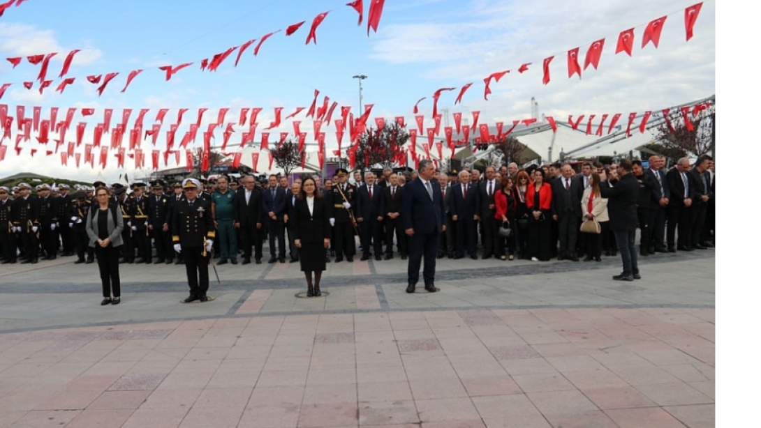 29 EKİM CUMHURİYET BAYRAMI KUTLAMALARI ÇELENK SUNMA TÖRENİ İLE BAŞLADI